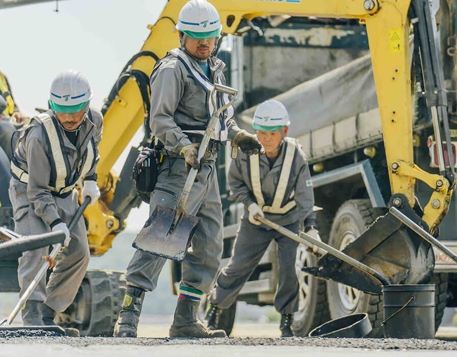 現場の一日の流れを教えてください